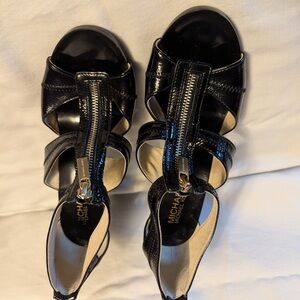 Gently worn Michael Kors heels-4”